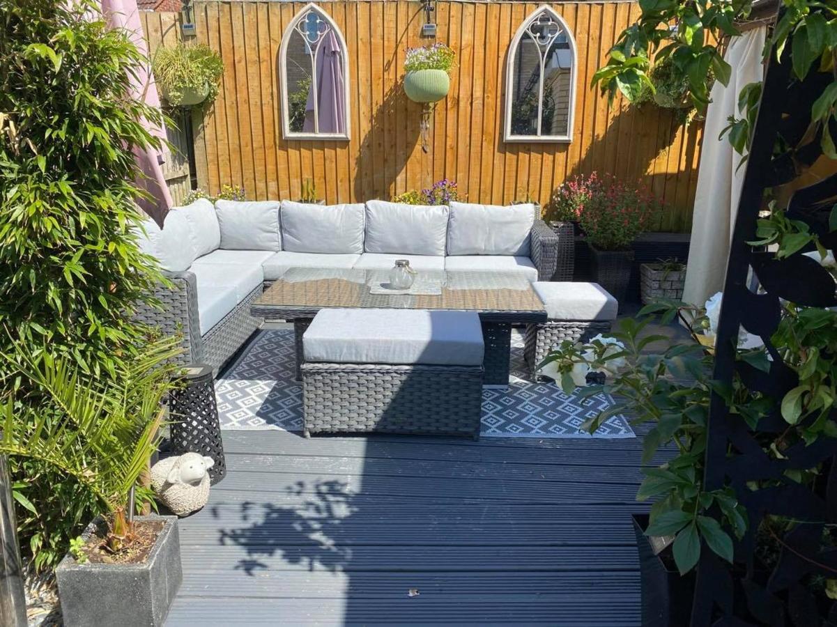 Апартаменти Secret Gem 1 Bed Garden Flat Private Luxury Hot Tub Борнмут Екстер'єр фото