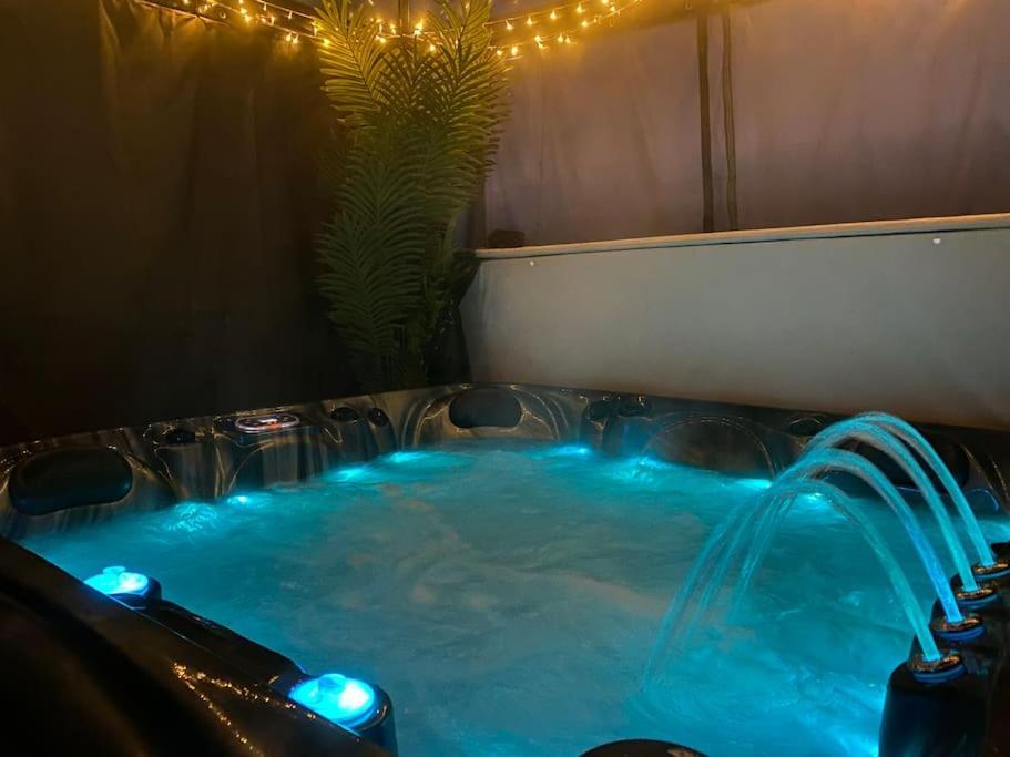 Апартаменти Secret Gem 1 Bed Garden Flat Private Luxury Hot Tub Борнмут Екстер'єр фото