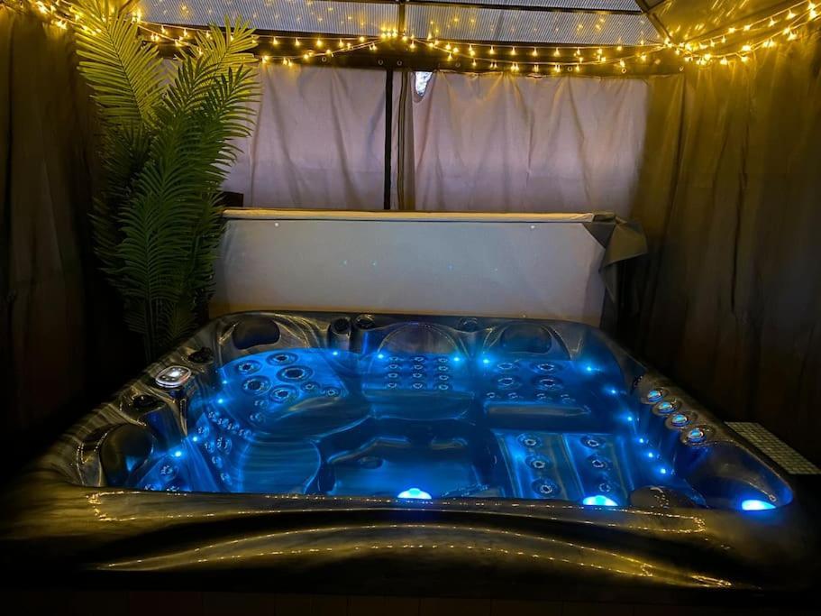 Апартаменти Secret Gem 1 Bed Garden Flat Private Luxury Hot Tub Борнмут Екстер'єр фото